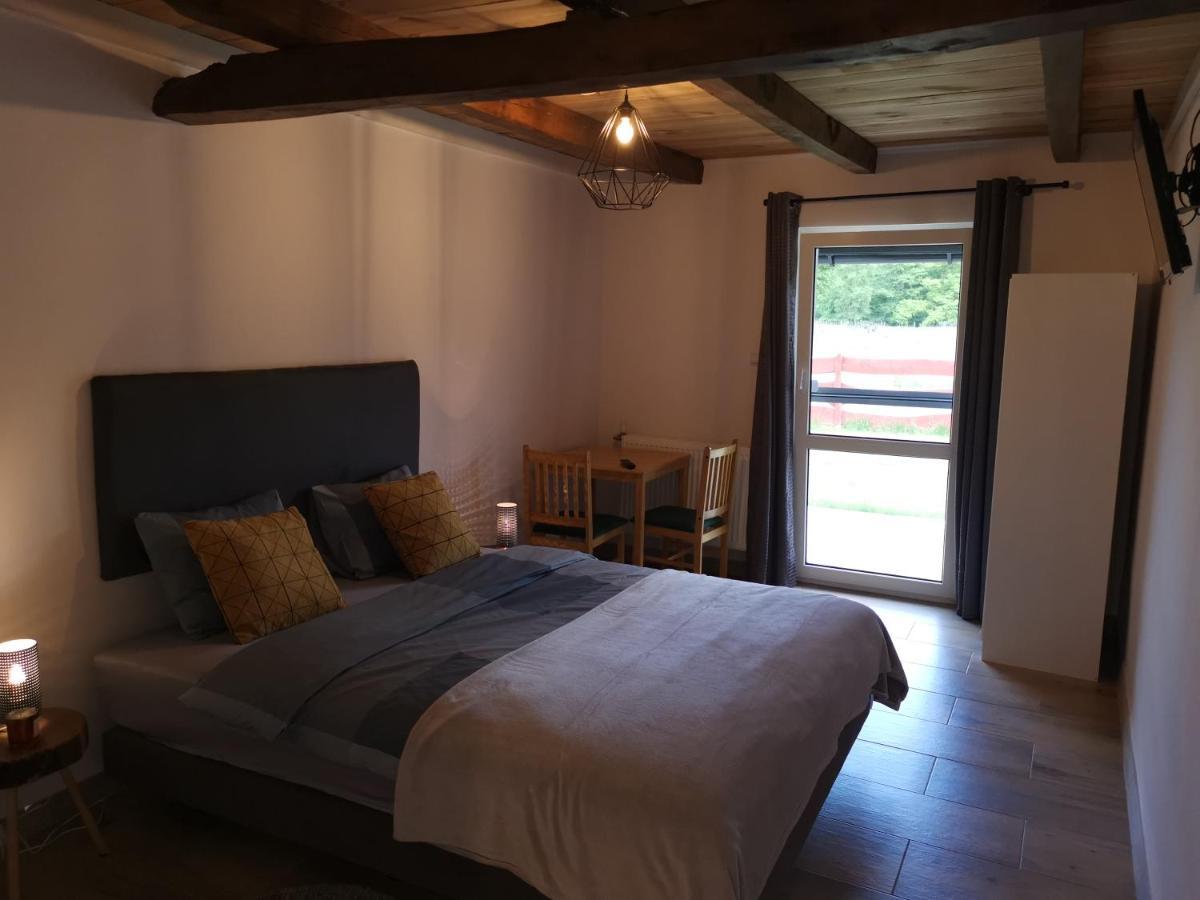 Apartamento Agrochalupki Korczowa Exterior foto
