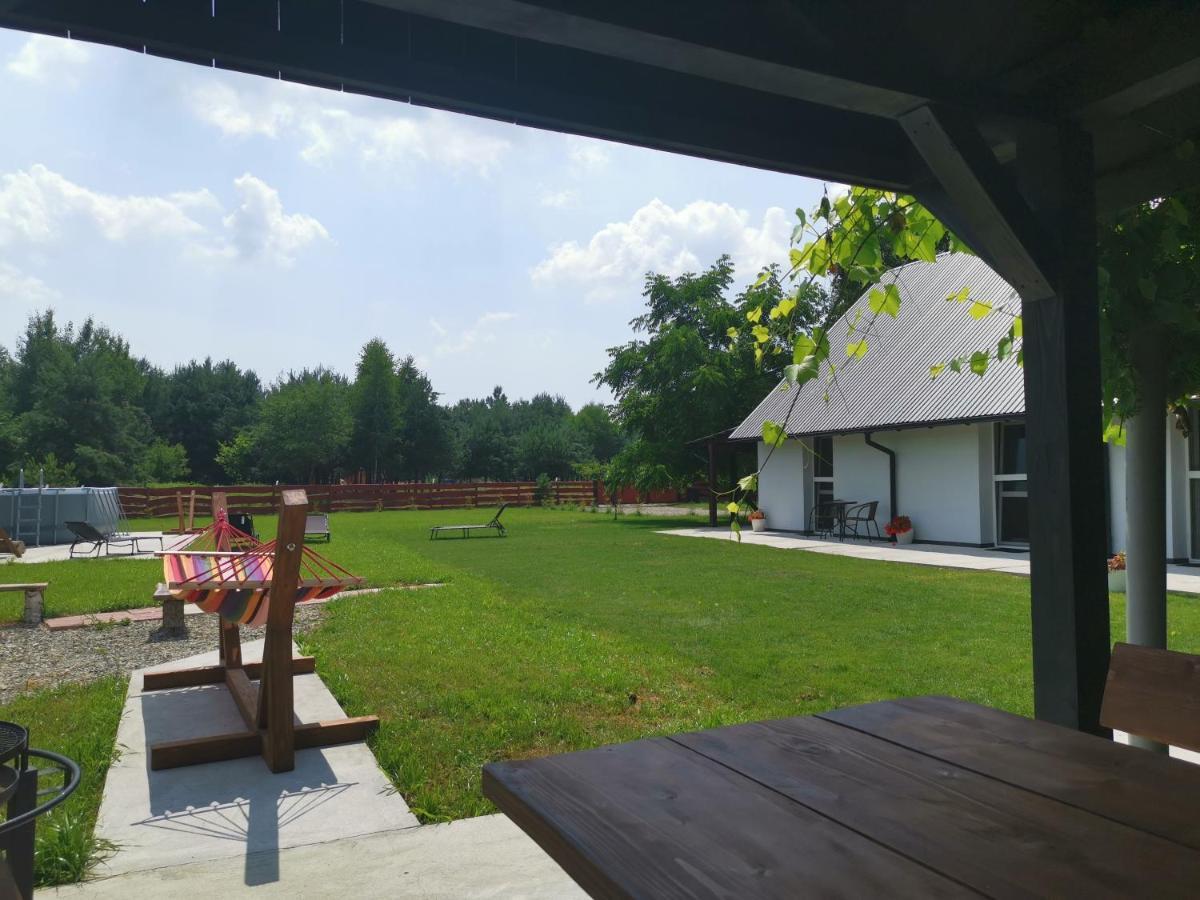Apartamento Agrochalupki Korczowa Exterior foto