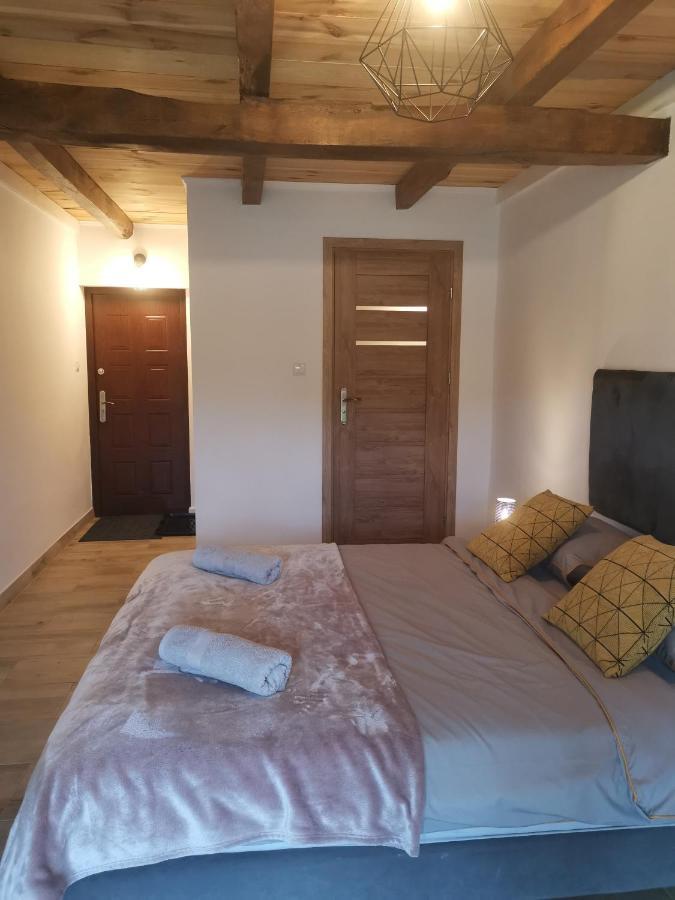 Apartamento Agrochalupki Korczowa Exterior foto